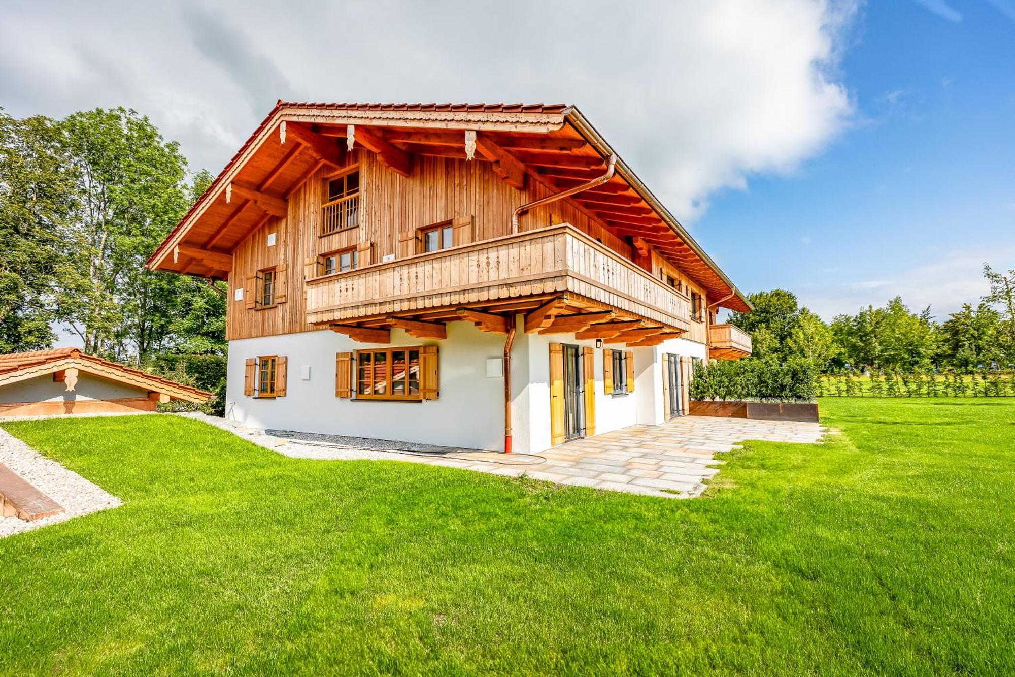Graf Chiemo Suites - Direkt Am Chiemsee Mit Separatem Seezugang Chieming Exteriér fotografie