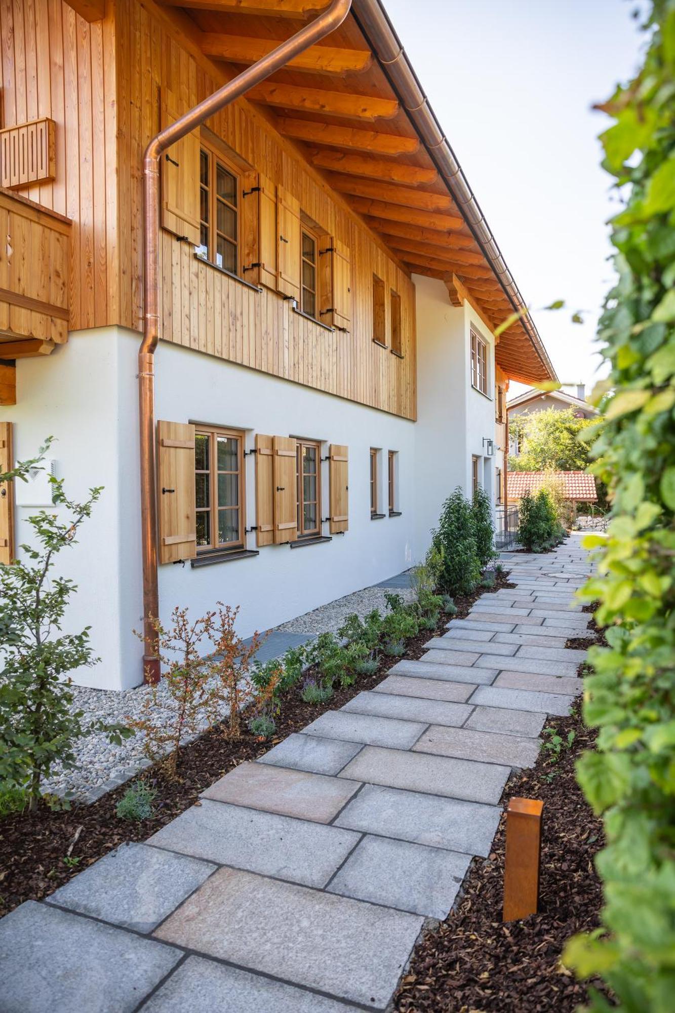Graf Chiemo Suites - Direkt Am Chiemsee Mit Separatem Seezugang Chieming Exteriér fotografie