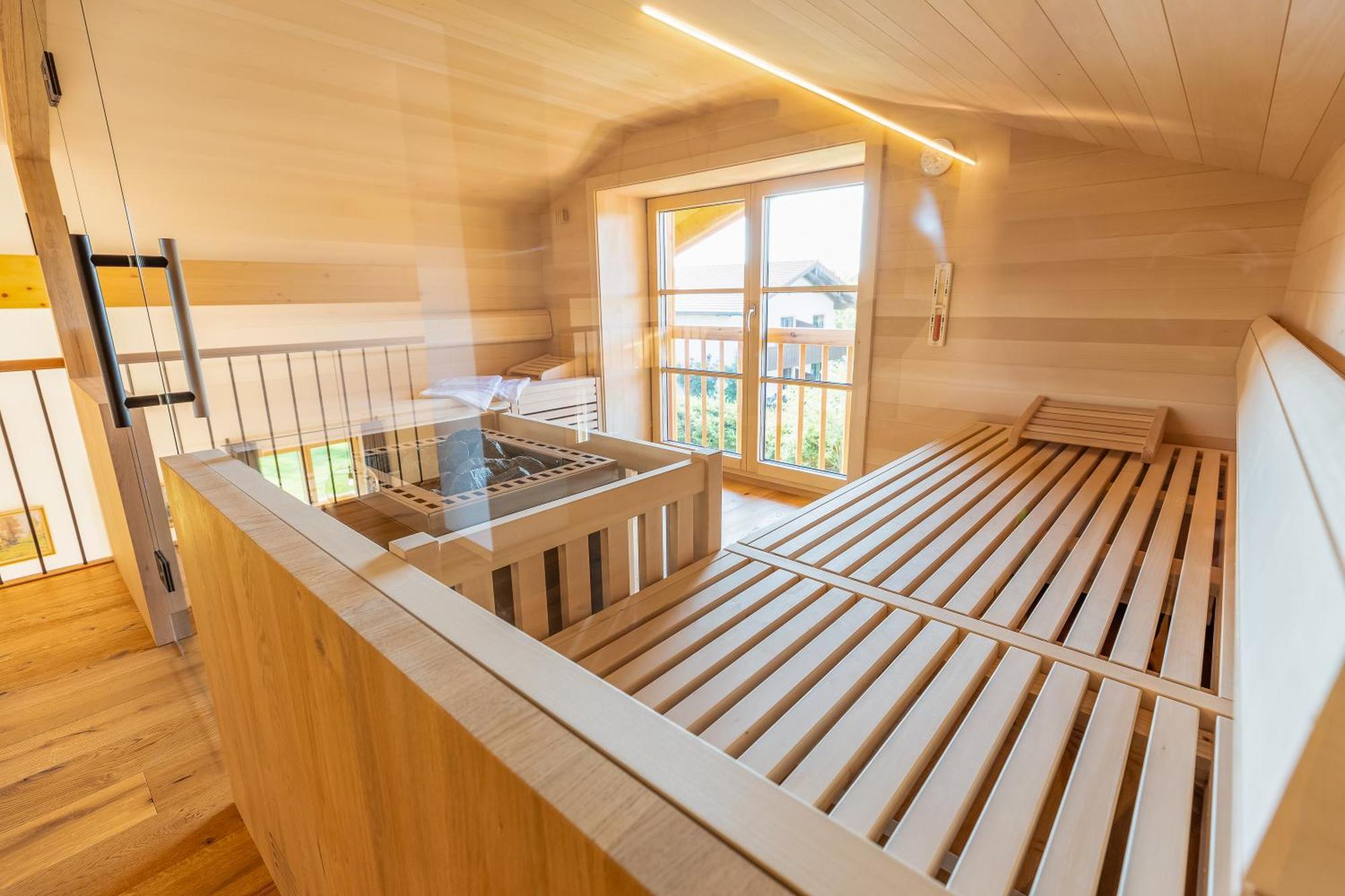 Graf Chiemo Suites - Direkt Am Chiemsee Mit Separatem Seezugang Chieming Exteriér fotografie