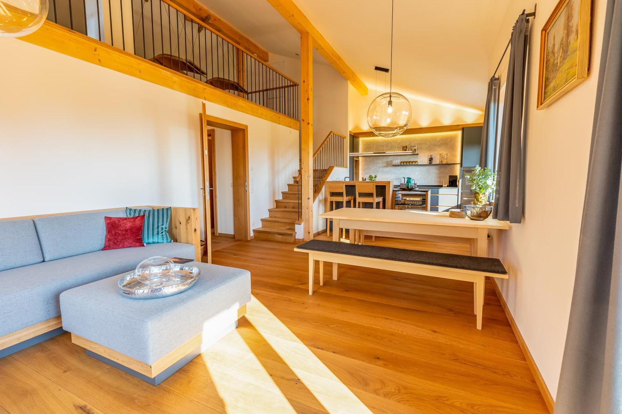 Graf Chiemo Suites - Direkt Am Chiemsee Mit Separatem Seezugang Chieming Exteriér fotografie