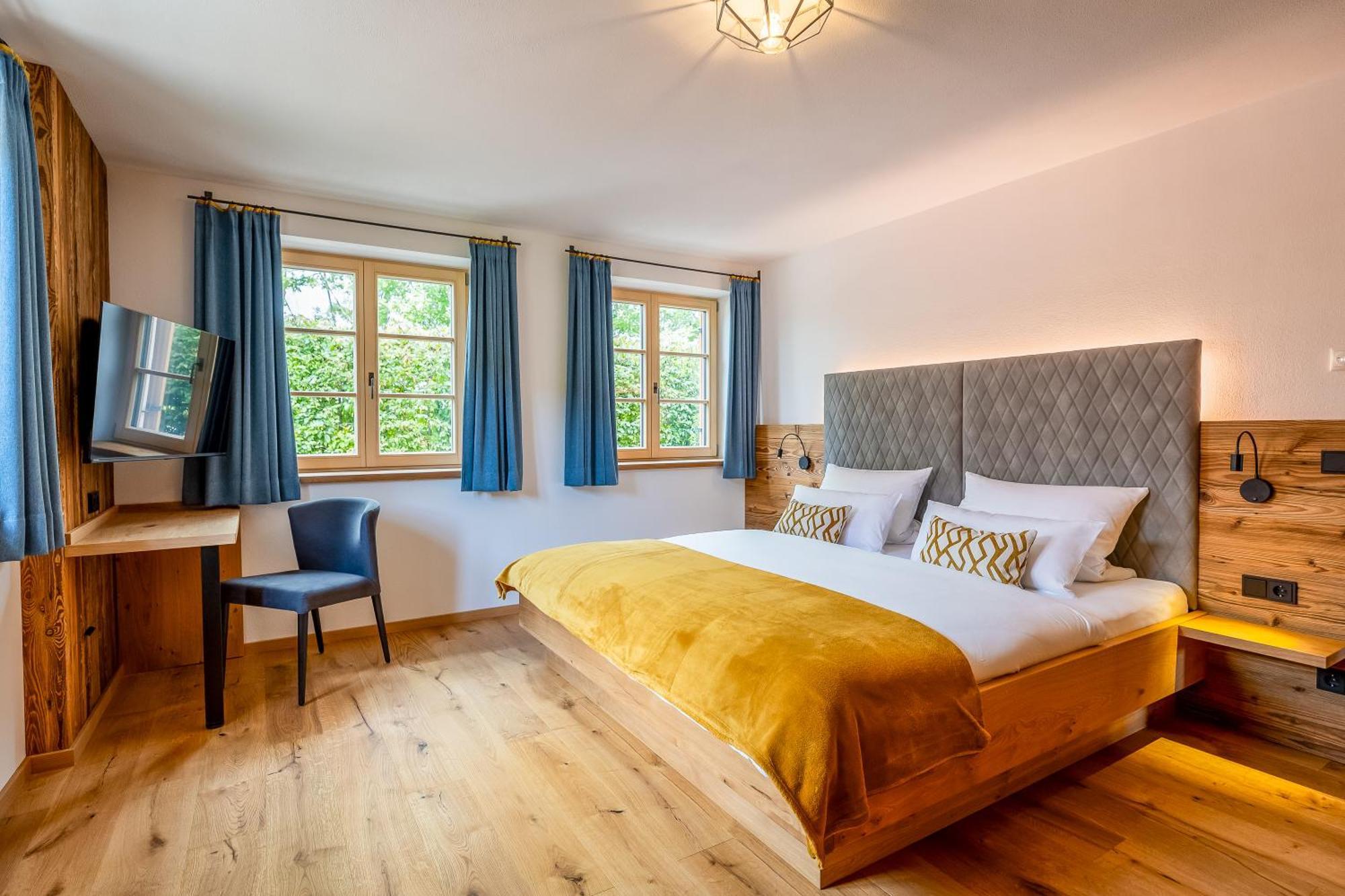 Graf Chiemo Suites - Direkt Am Chiemsee Mit Separatem Seezugang Chieming Exteriér fotografie