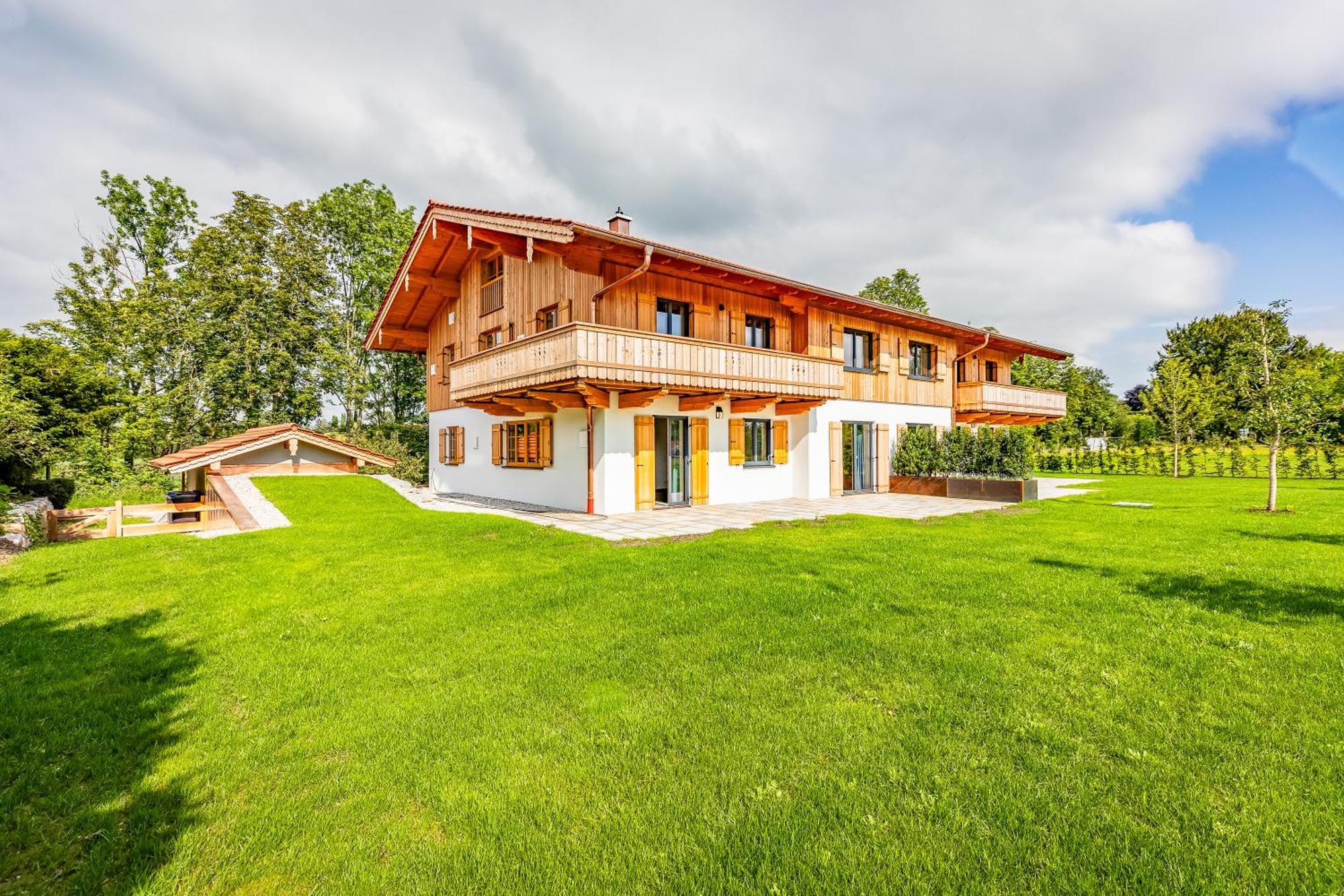 Graf Chiemo Suites - Direkt Am Chiemsee Mit Separatem Seezugang Chieming Exteriér fotografie