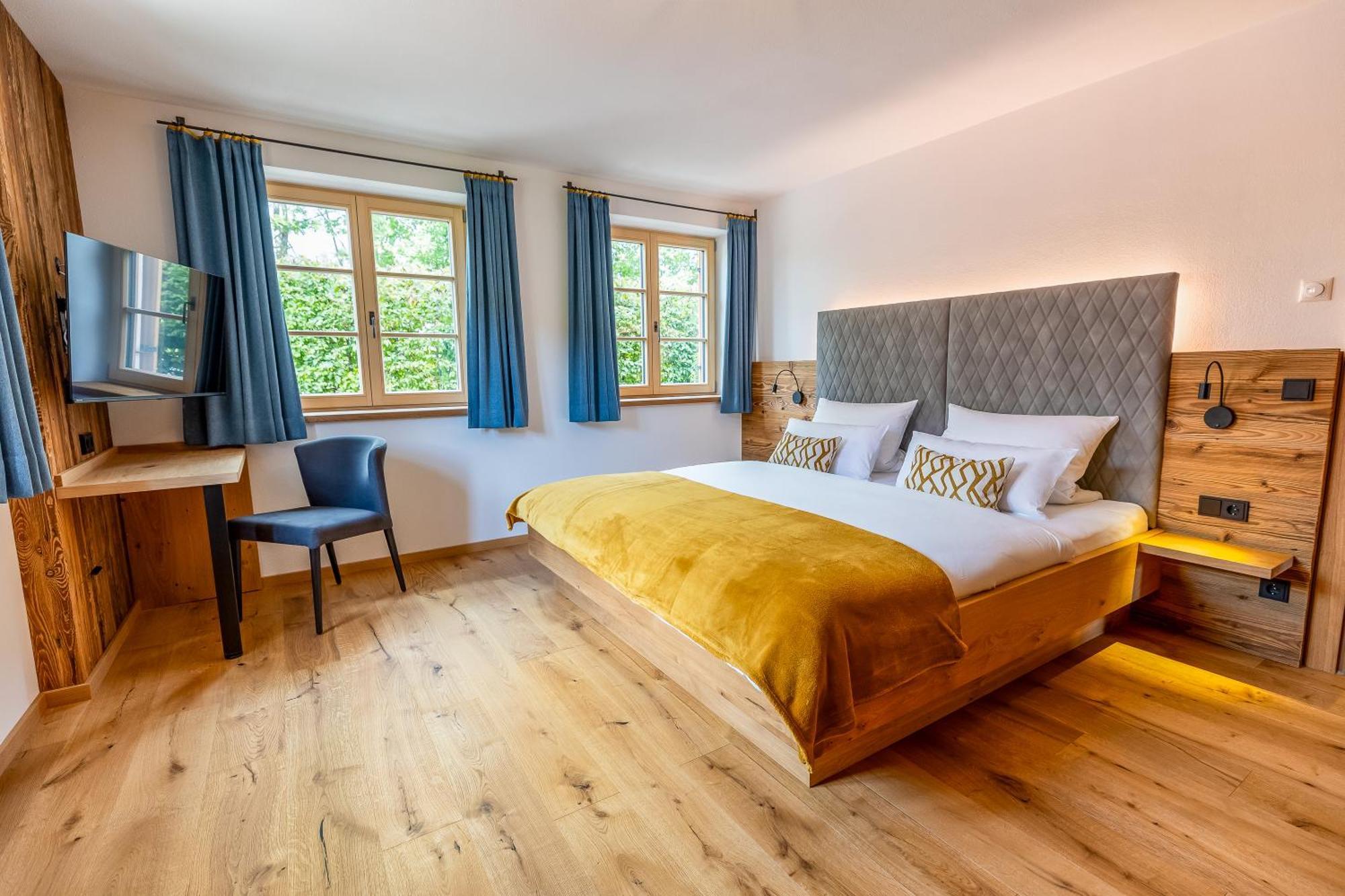 Graf Chiemo Suites - Direkt Am Chiemsee Mit Separatem Seezugang Chieming Exteriér fotografie