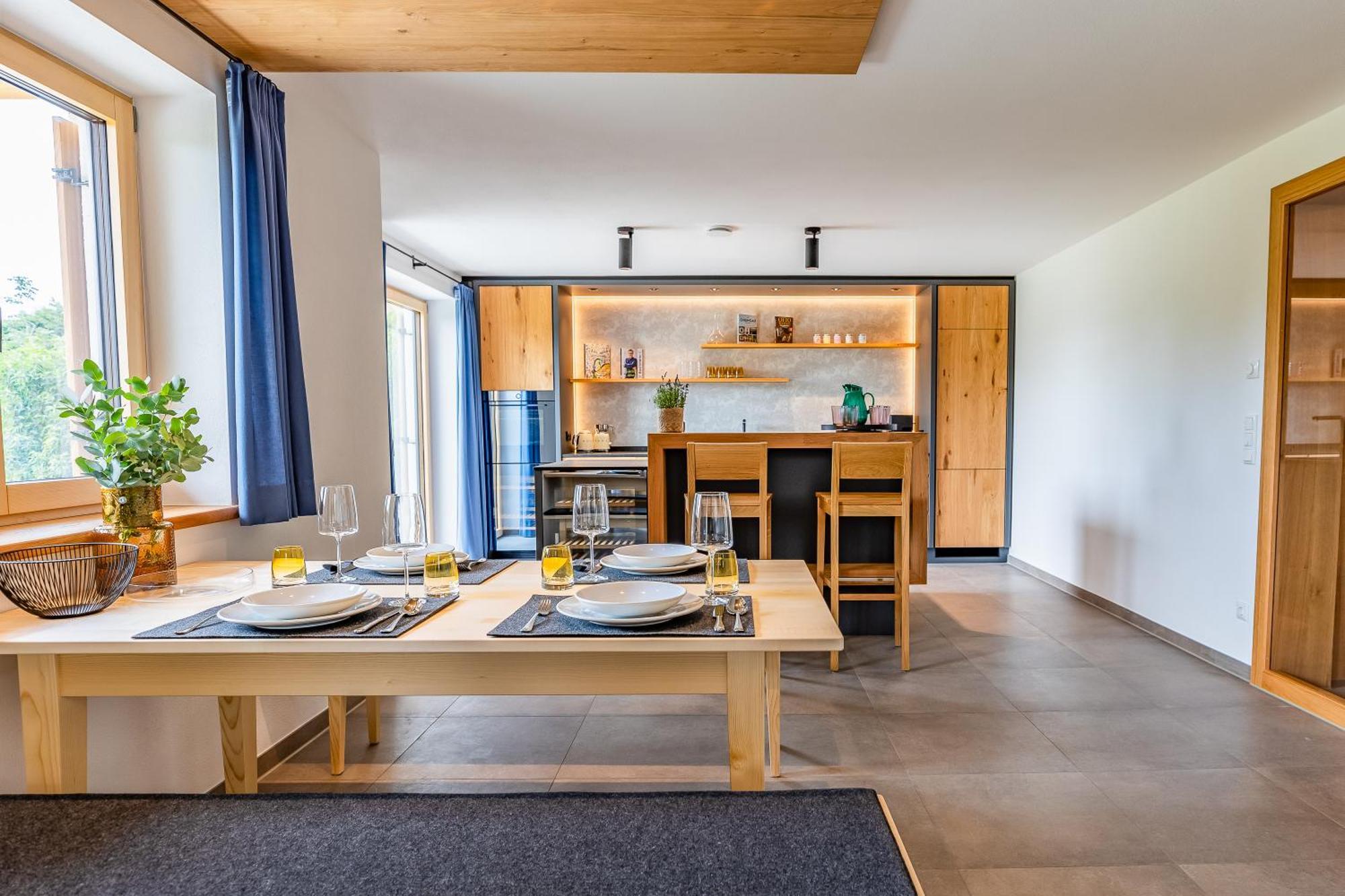 Graf Chiemo Suites - Direkt Am Chiemsee Mit Separatem Seezugang Chieming Exteriér fotografie